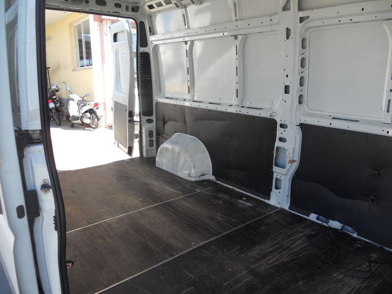 Peugeot Boxer Furgone usata a Caserta (11)