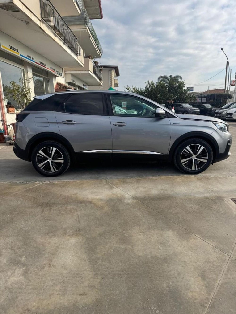 Peugeot 3008 usata a Caserta (7)