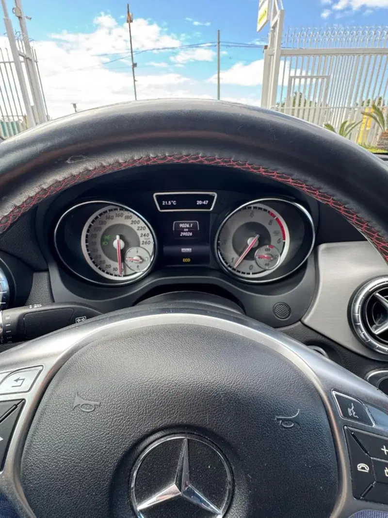 Mercedes-Benz CLA usata a Caserta (11)