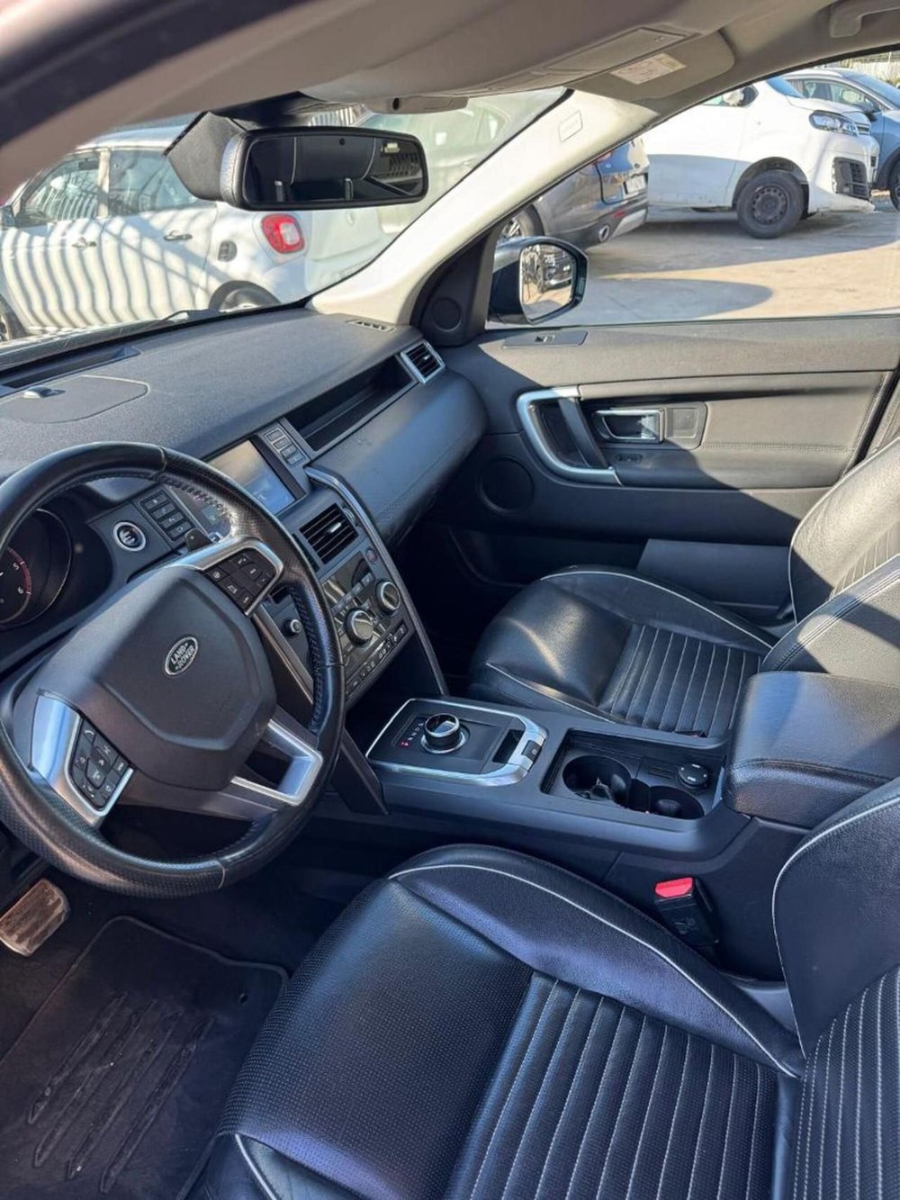 Land Rover Discovery Sport usata a Caserta (11)
