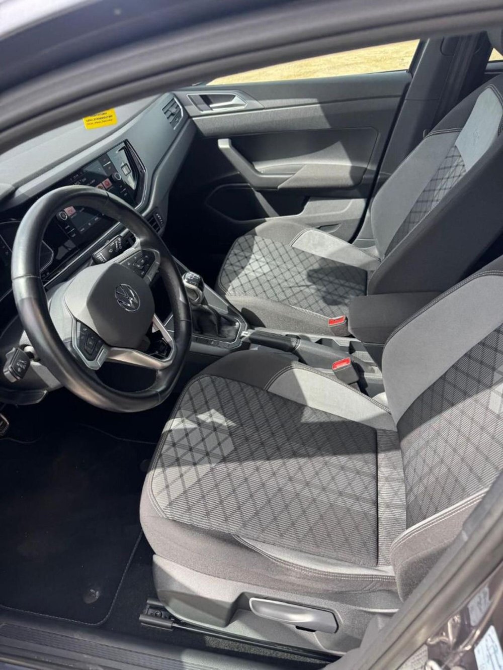 Volkswagen Taigo usata a Caserta (11)