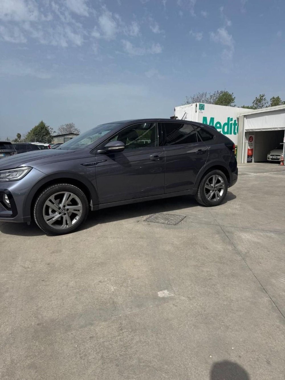 Volkswagen Taigo usata a Caserta (2)