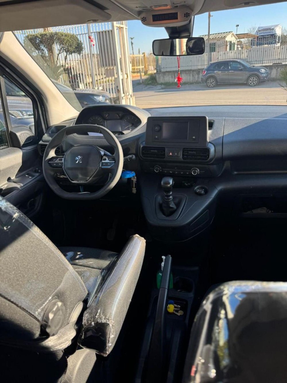Peugeot Rifter usata a Caserta (9)
