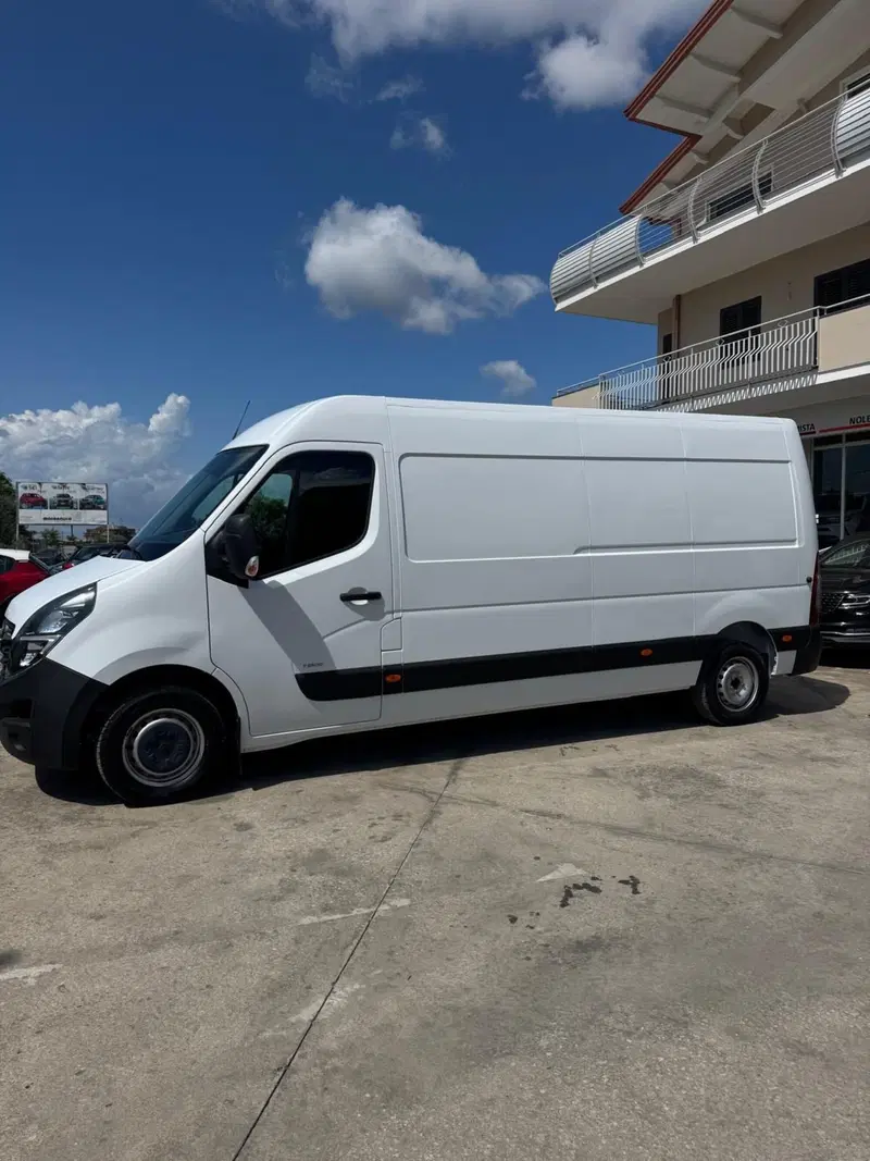 Opel Movano Furgone usata a Caserta (2)