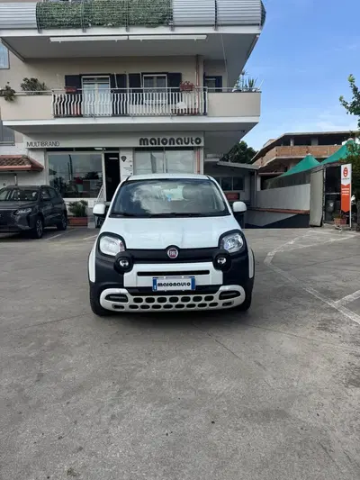 Fiat Panda 1.0 FireFly S&amp;S Hybrid City Cross del 2021 usata a Parete