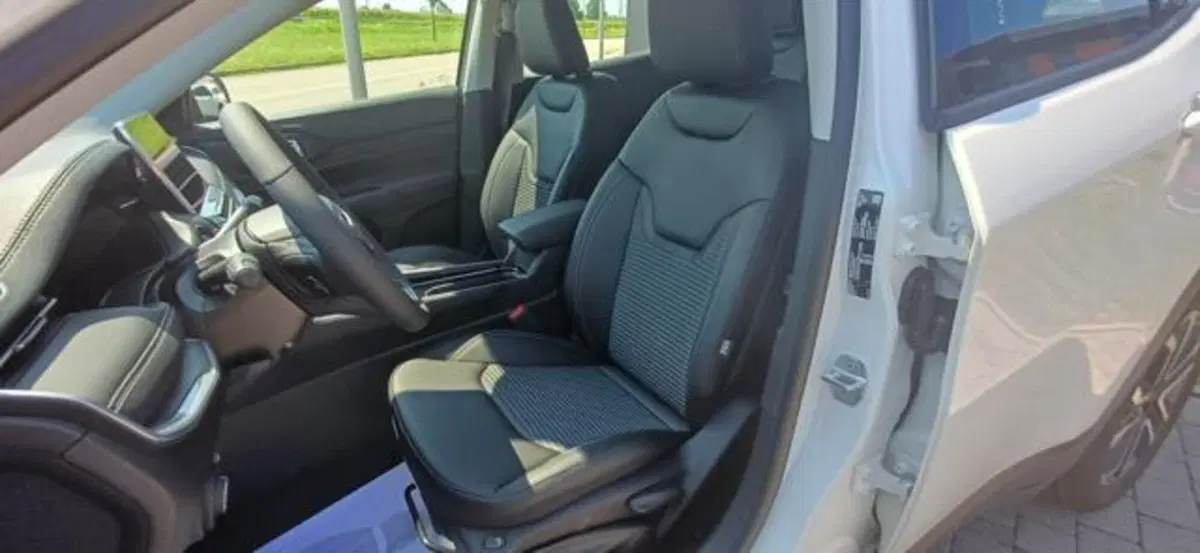 Jeep Compass nuova a Padova (10)