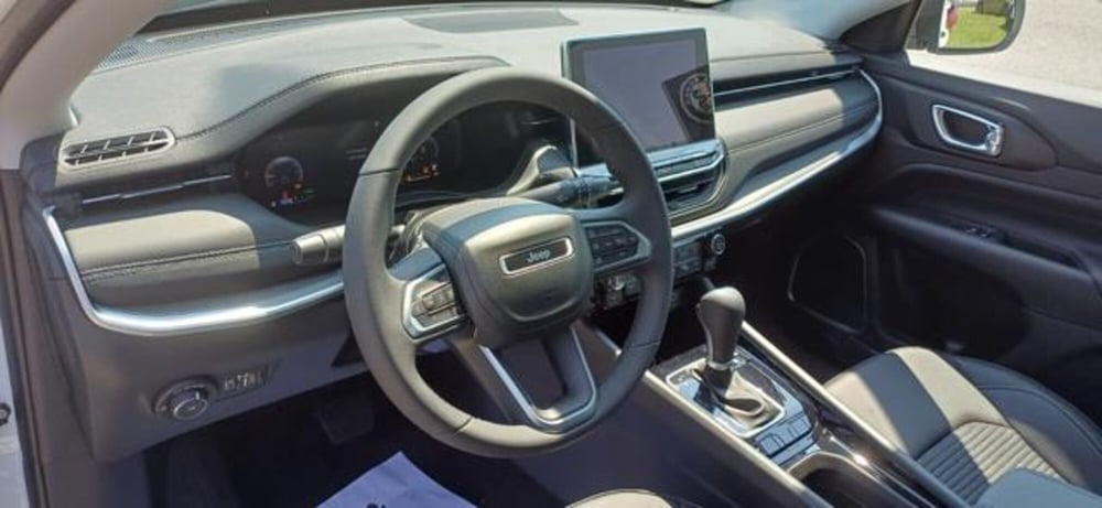 Jeep Compass nuova a Padova (11)