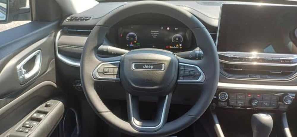 Jeep Compass nuova a Padova (13)