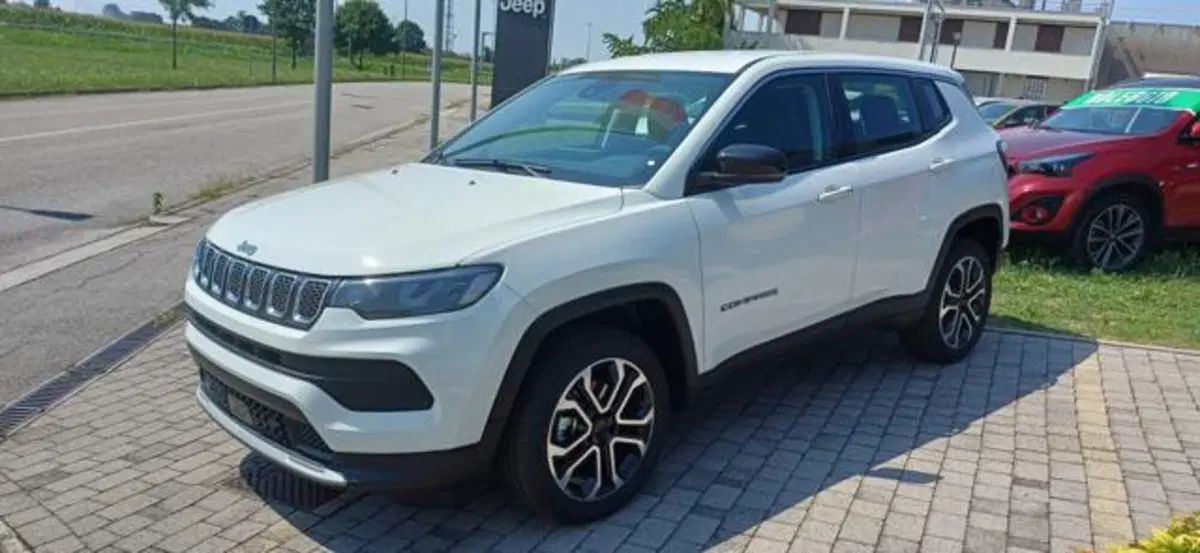 Jeep Compass nuova a Padova (2)