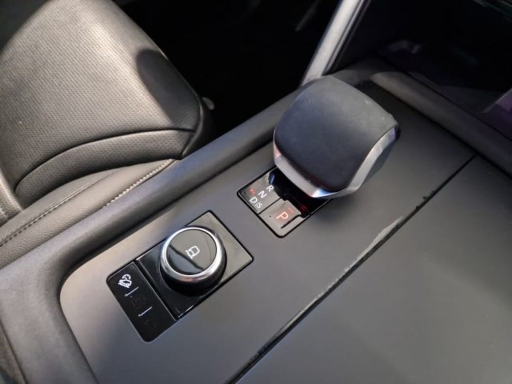 Land Rover Discovery usata a Livorno (19)