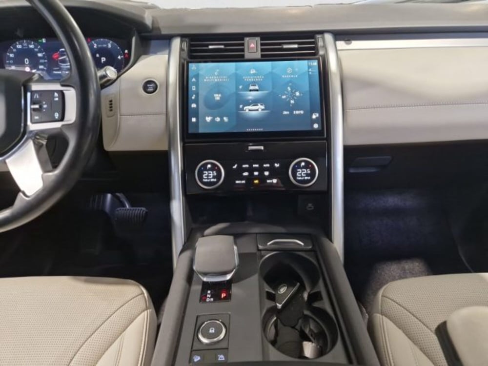 Land Rover Discovery usata a Livorno (16)