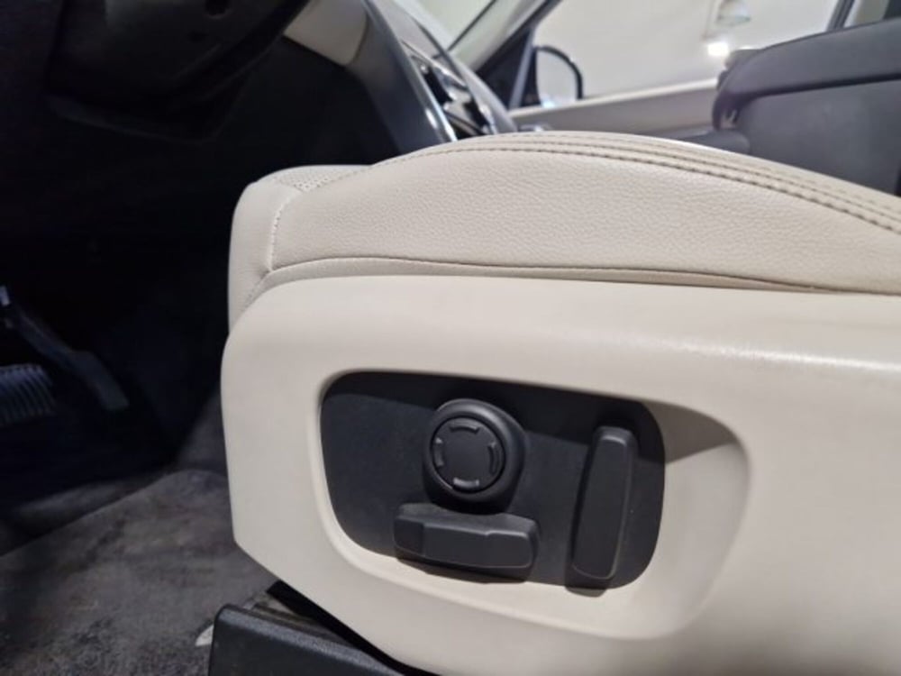 Land Rover Discovery usata a Livorno (20)