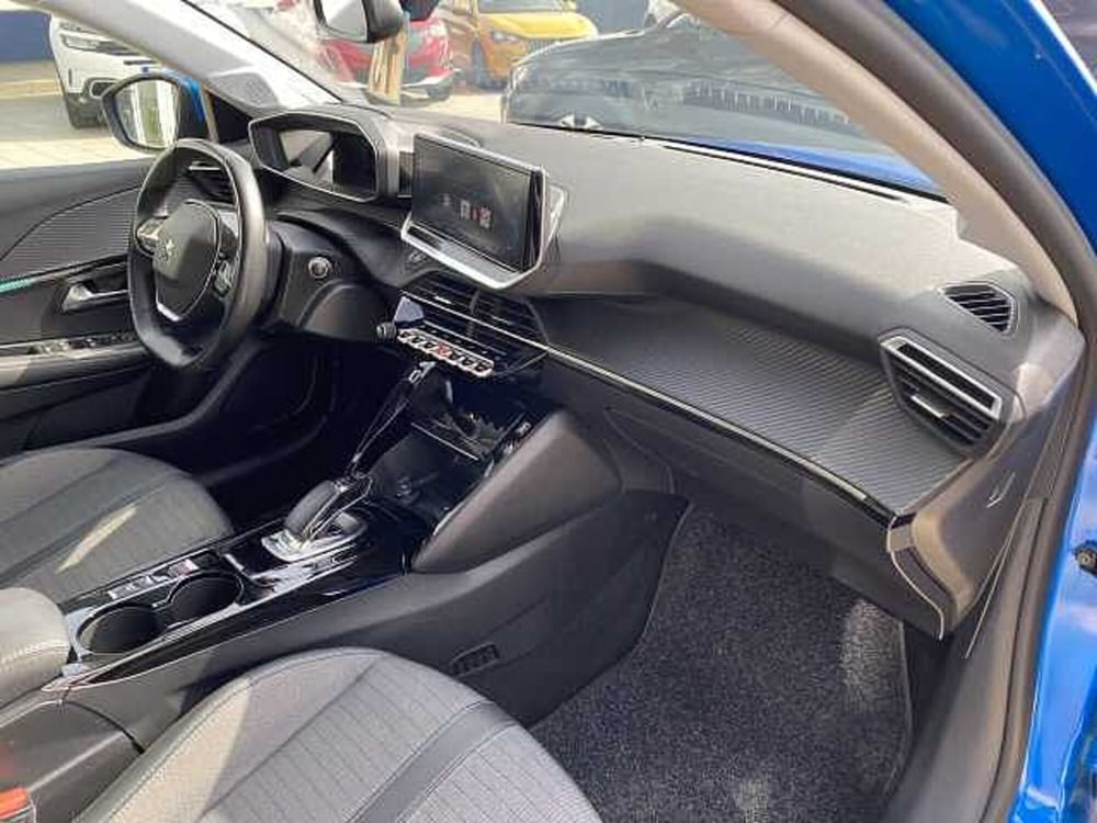 Peugeot 208 usata a Catania (16)