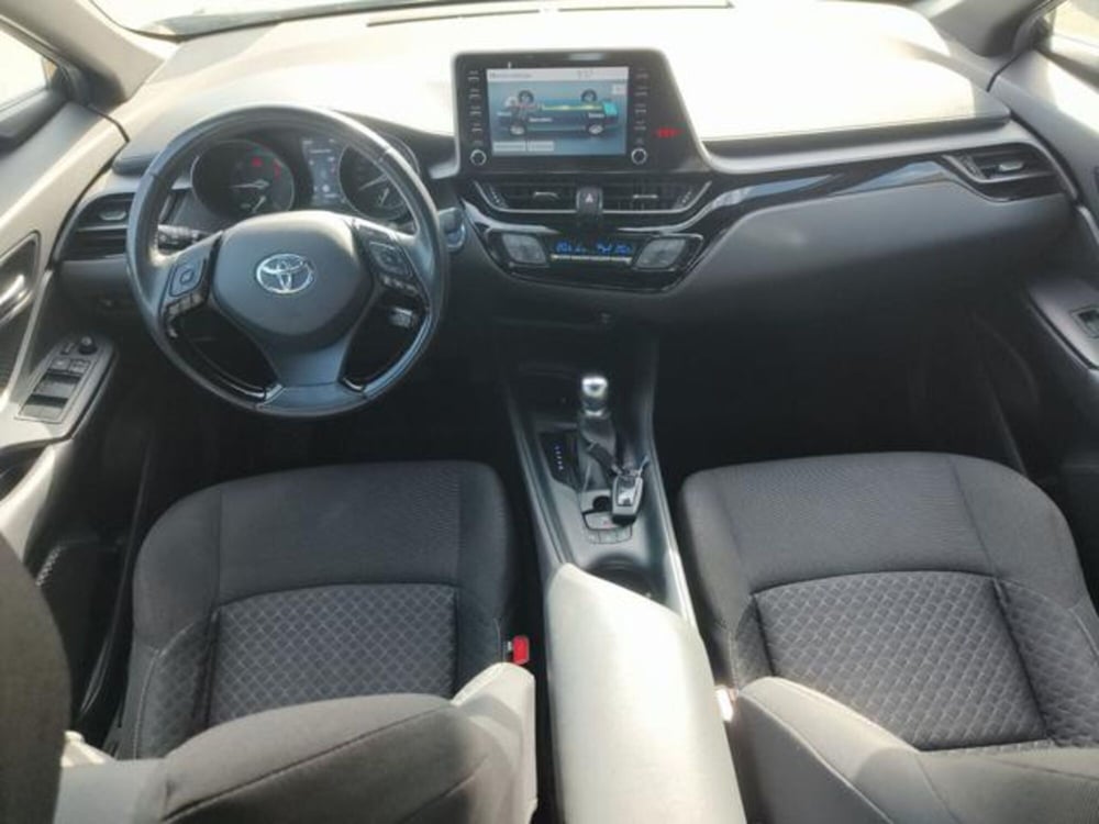 Toyota Toyota C-HR usata a Reggio Calabria (12)