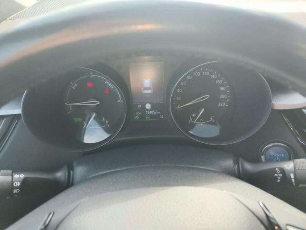 Toyota Toyota C-HR usata a Reggio Calabria (17)