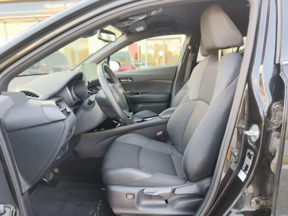 Toyota Toyota C-HR usata a Reggio Calabria (10)