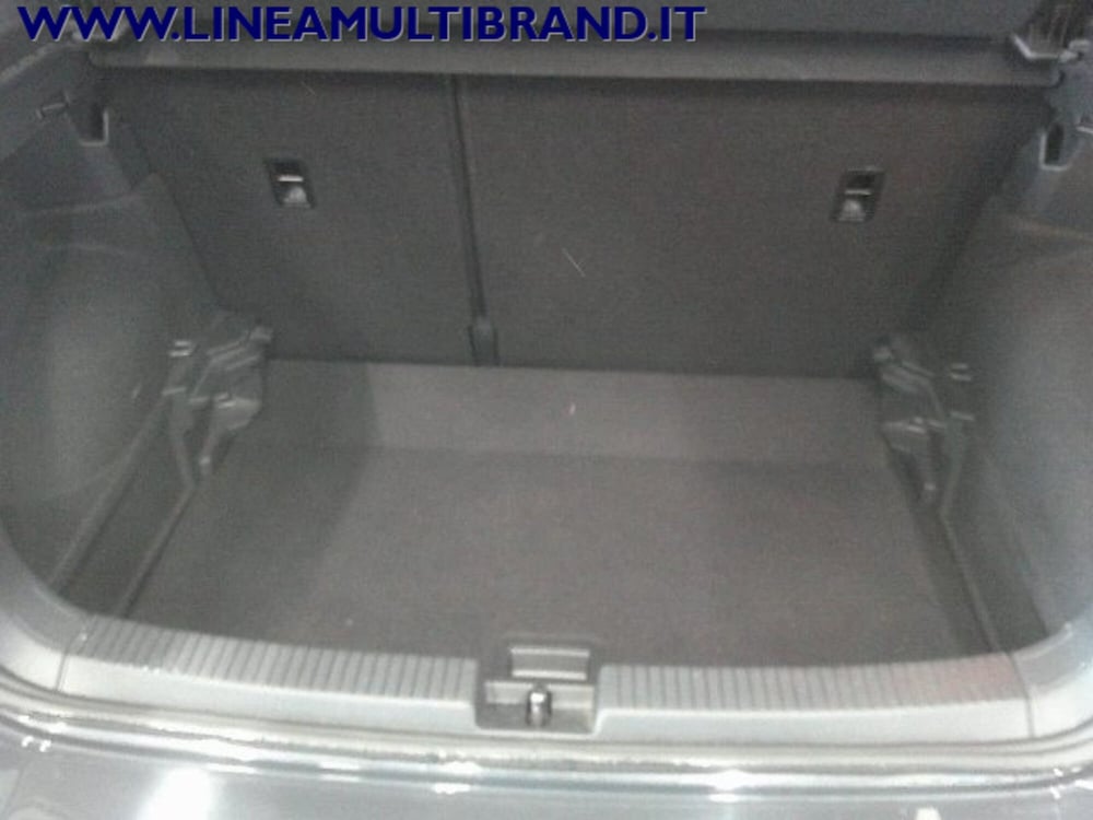 Volkswagen T-Cross usata a Piacenza (8)