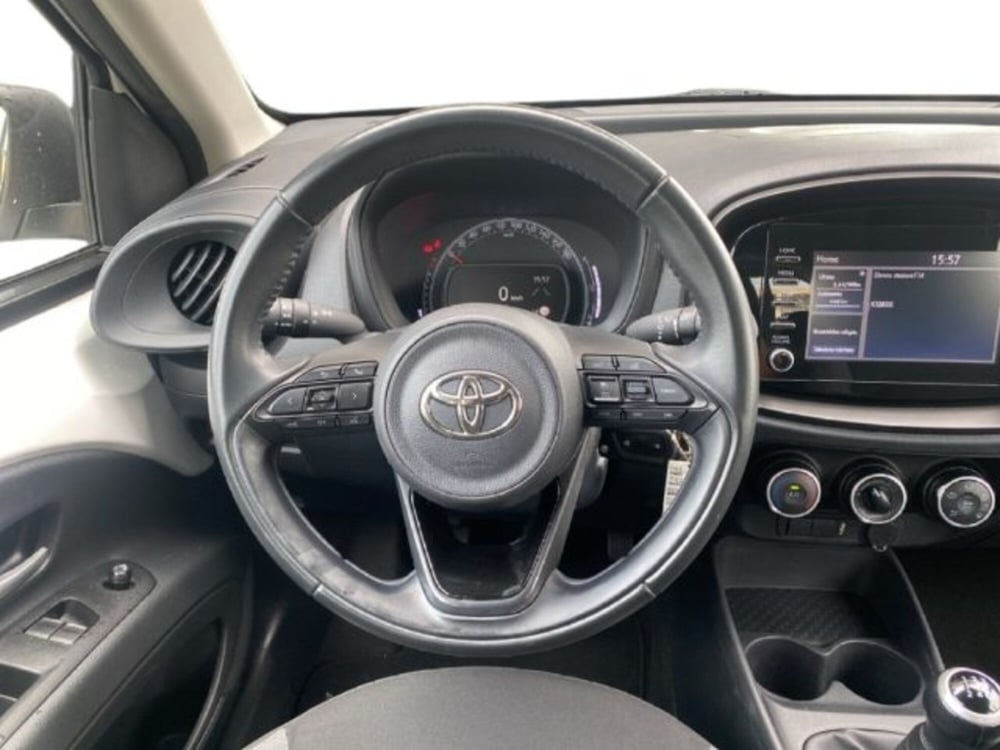 Toyota Aygo X usata a Vercelli (10)