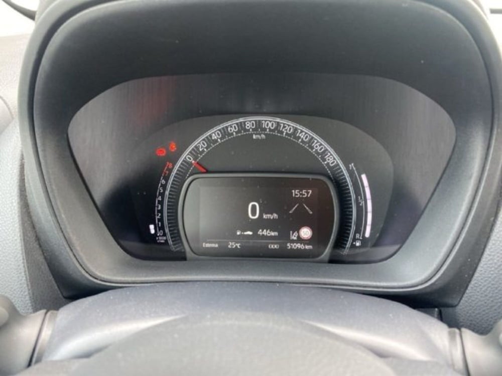 Toyota Aygo X usata a Vercelli (13)