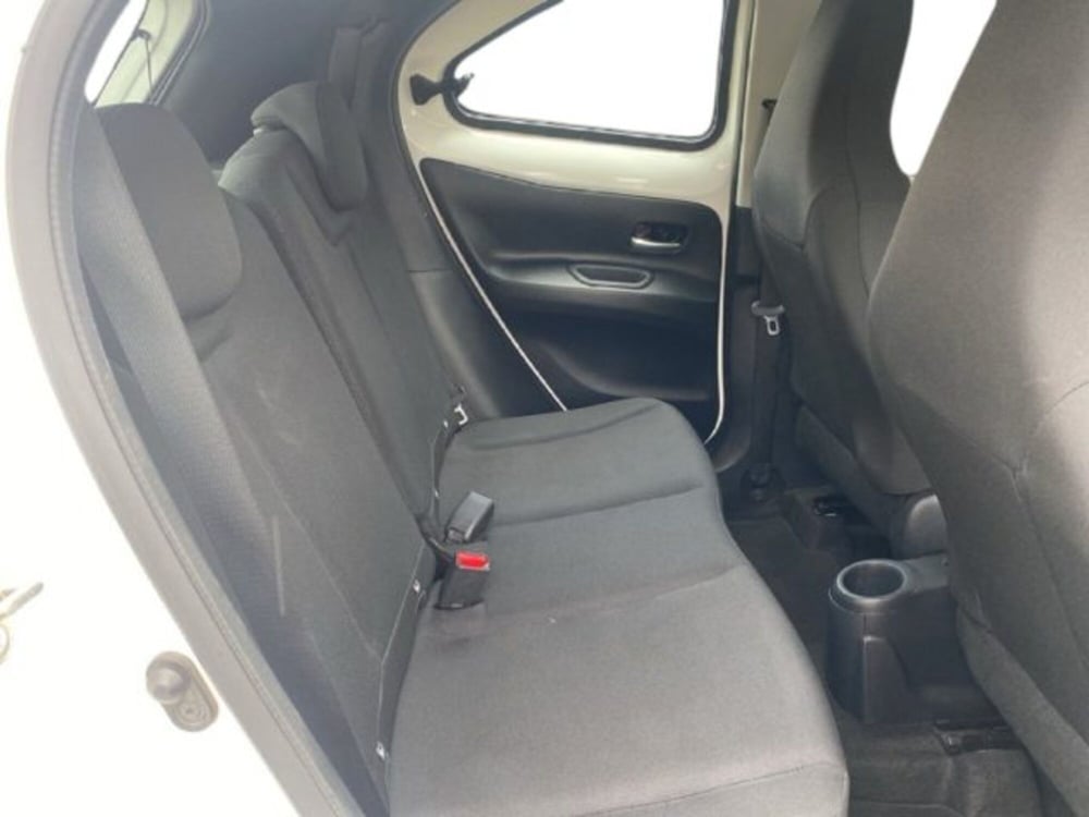 Toyota Aygo X usata a Vercelli (8)