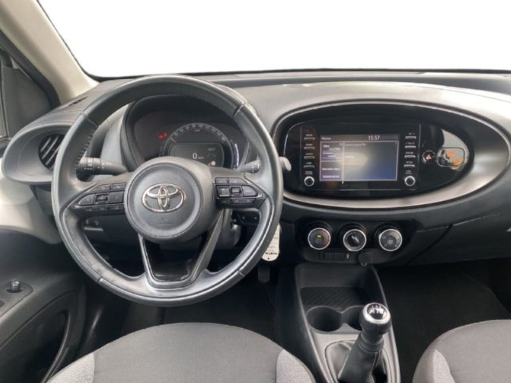 Toyota Aygo X usata a Vercelli (9)