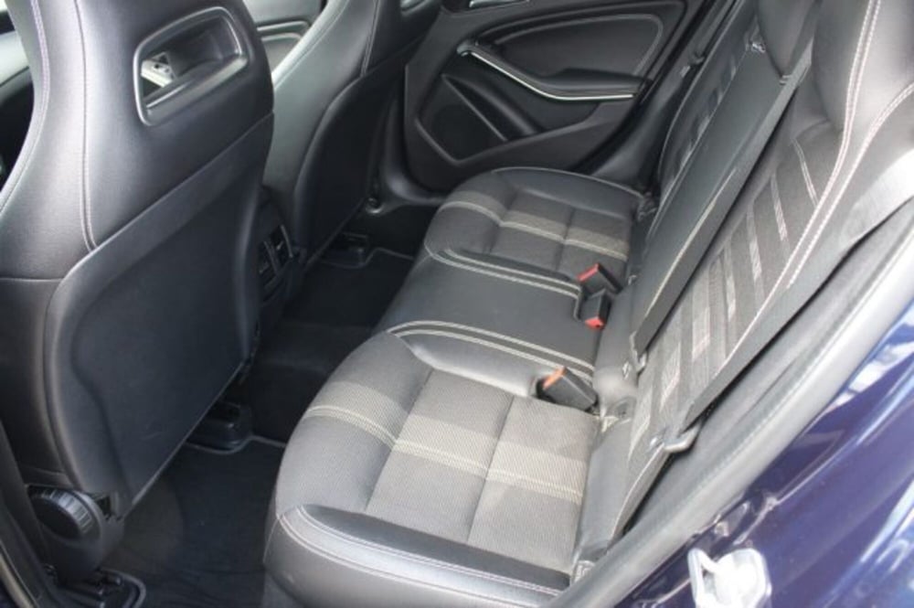 Mercedes-Benz GLA SUV usata a Lecce (11)