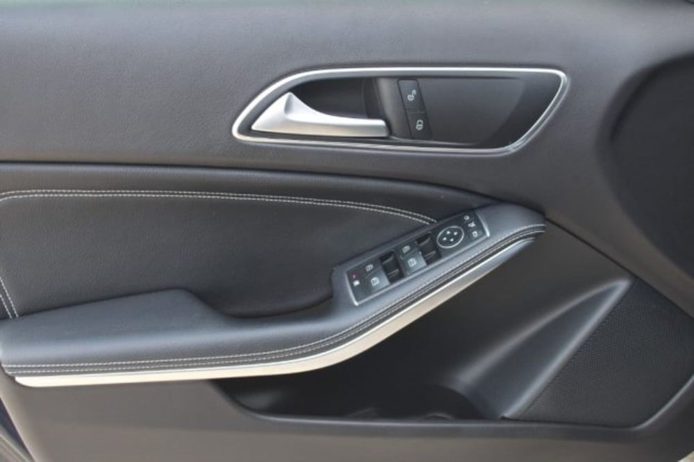 Mercedes-Benz GLA SUV usata a Lecce (12)