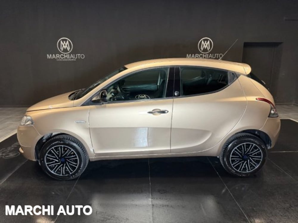 Lancia Ypsilon usata a Perugia (8)