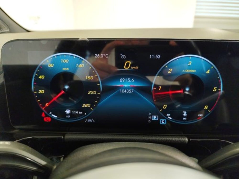 Mercedes-Benz GLA SUV usata a Modena (14)