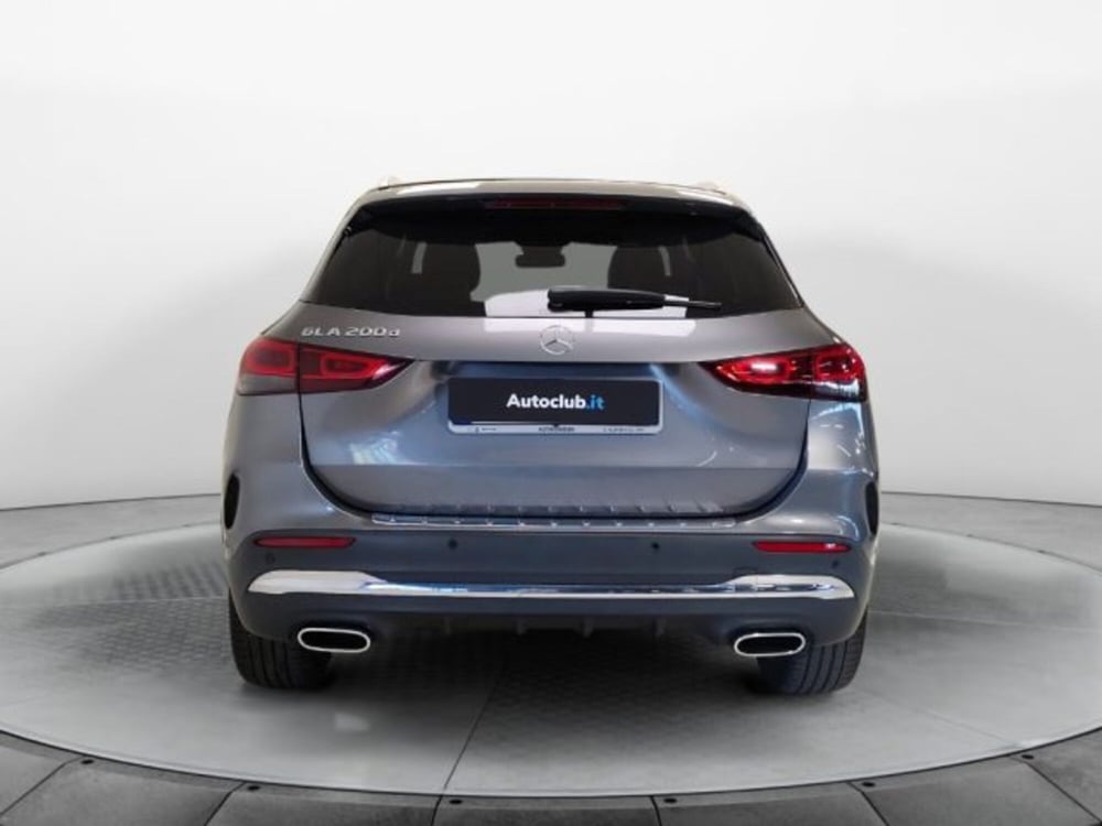 Mercedes-Benz GLA SUV usata a Modena (19)