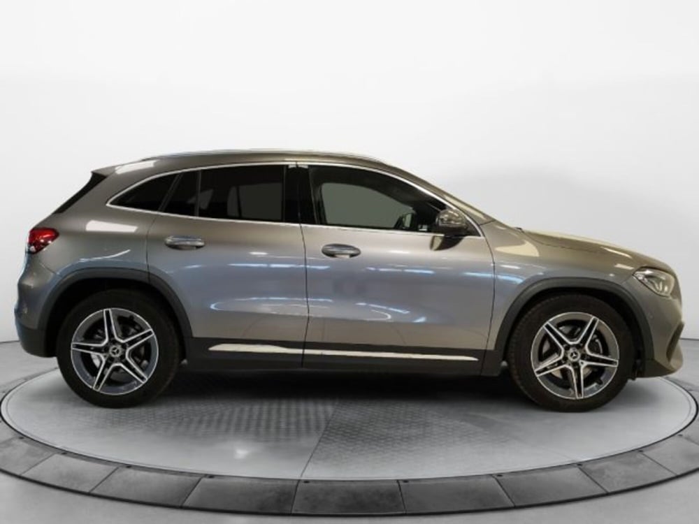 Mercedes-Benz GLA SUV usata a Modena (4)