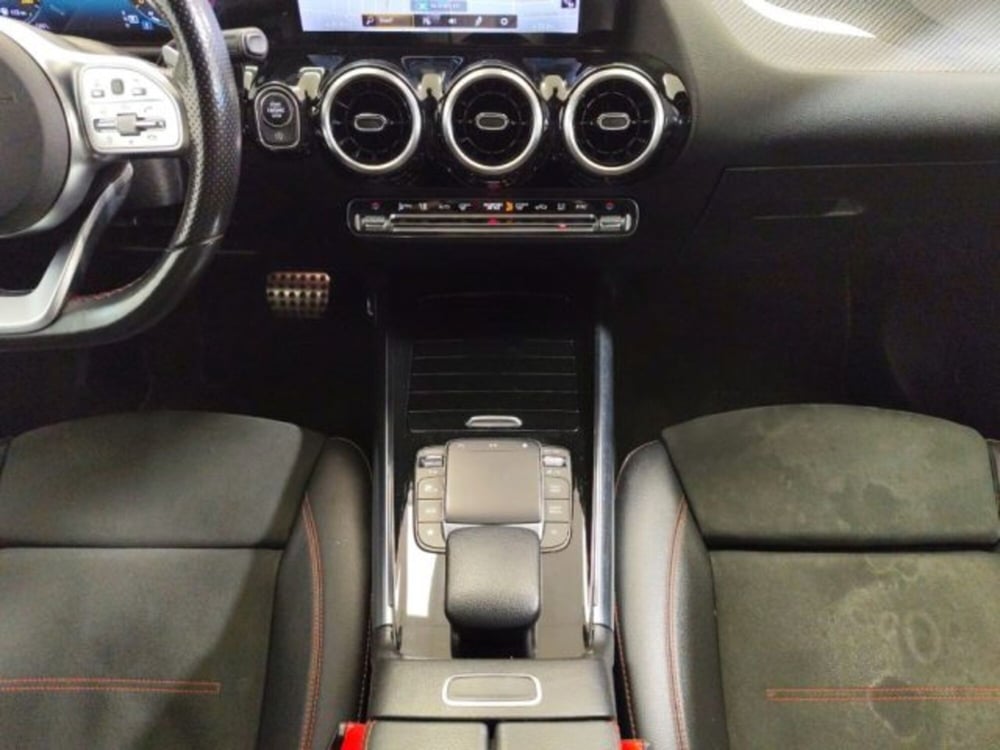Mercedes-Benz GLA SUV usata a Modena (9)