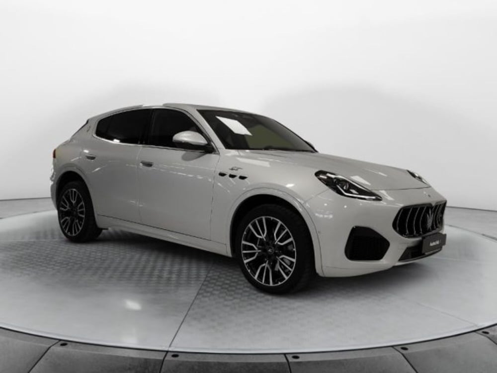 Maserati Grecale usata a Modena (16)