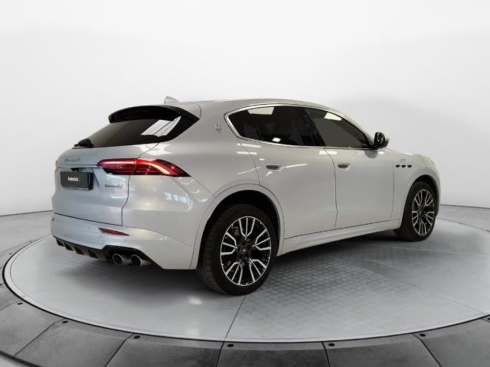 Maserati Grecale usata a Modena (2)