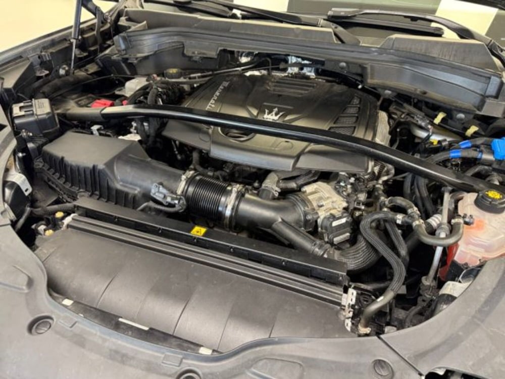 Maserati Grecale usata a Modena (15)