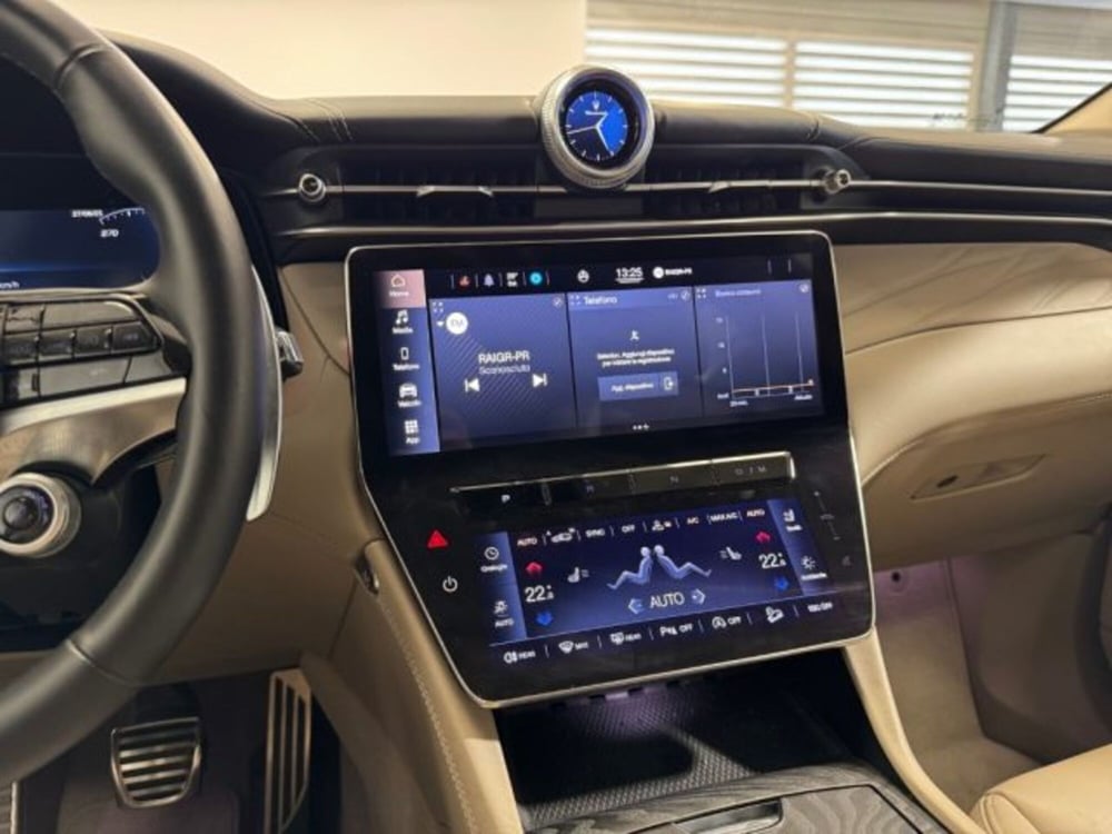 Maserati Grecale usata a Modena (8)