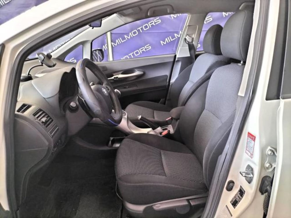 Toyota Auris usata a Messina (10)