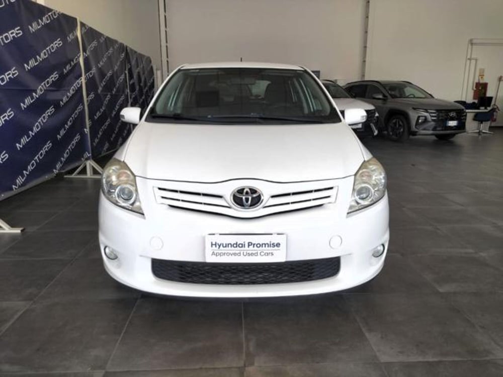 Toyota Auris usata a Messina (2)