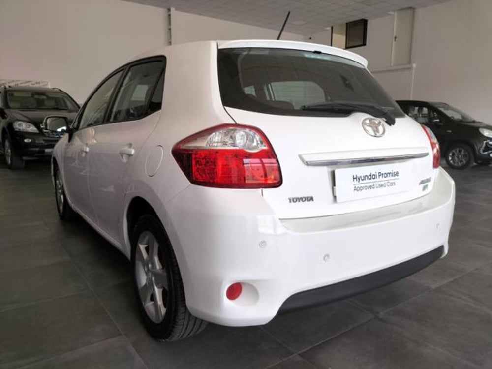Toyota Auris usata a Messina (7)