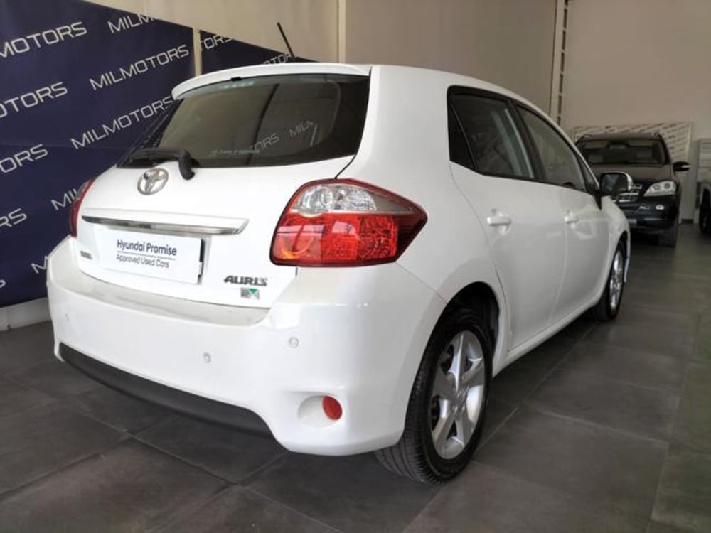 Toyota Auris usata a Messina (9)