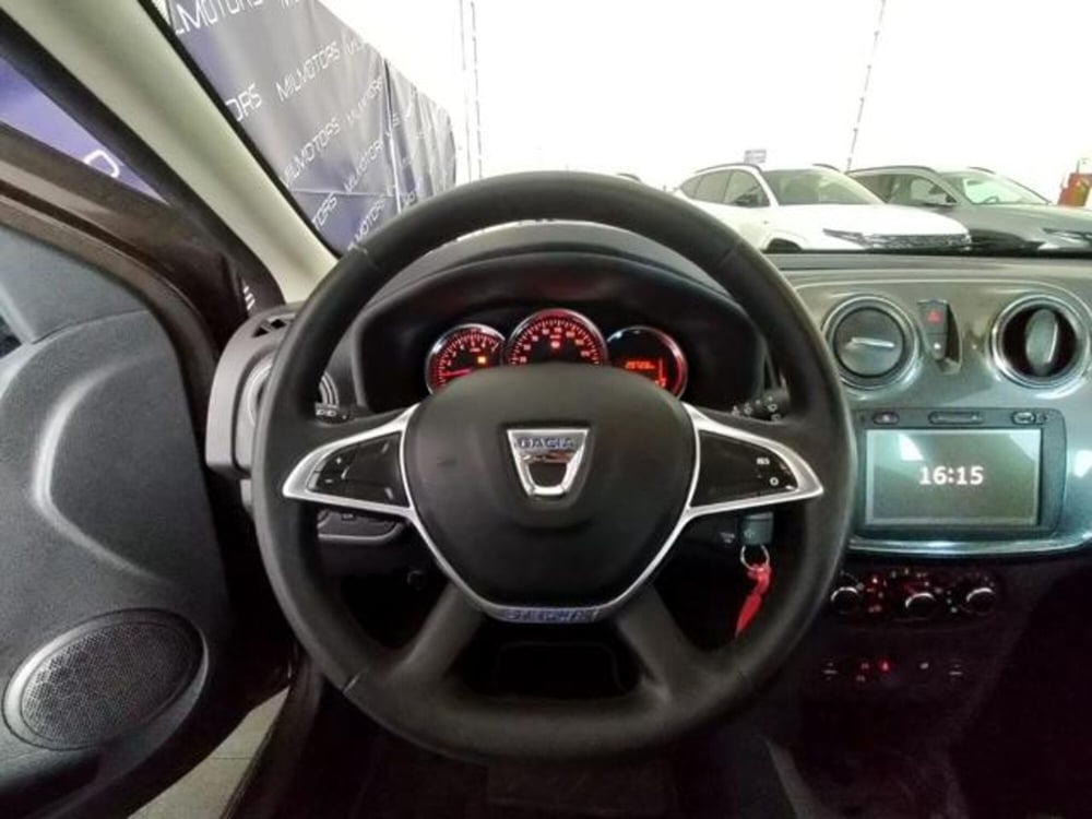 Dacia Sandero usata a Messina (17)
