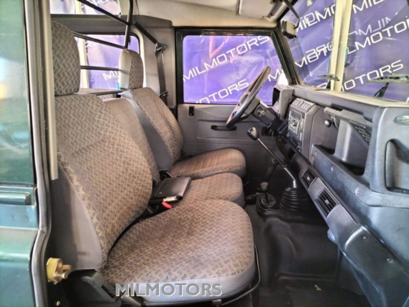 Land Rover Defender usata a Messina (11)