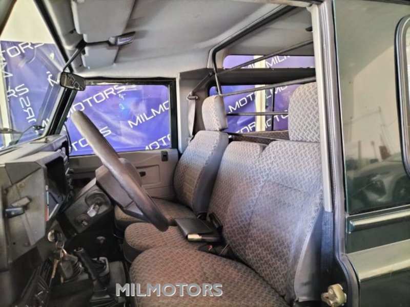 Land Rover Defender usata a Messina (9)