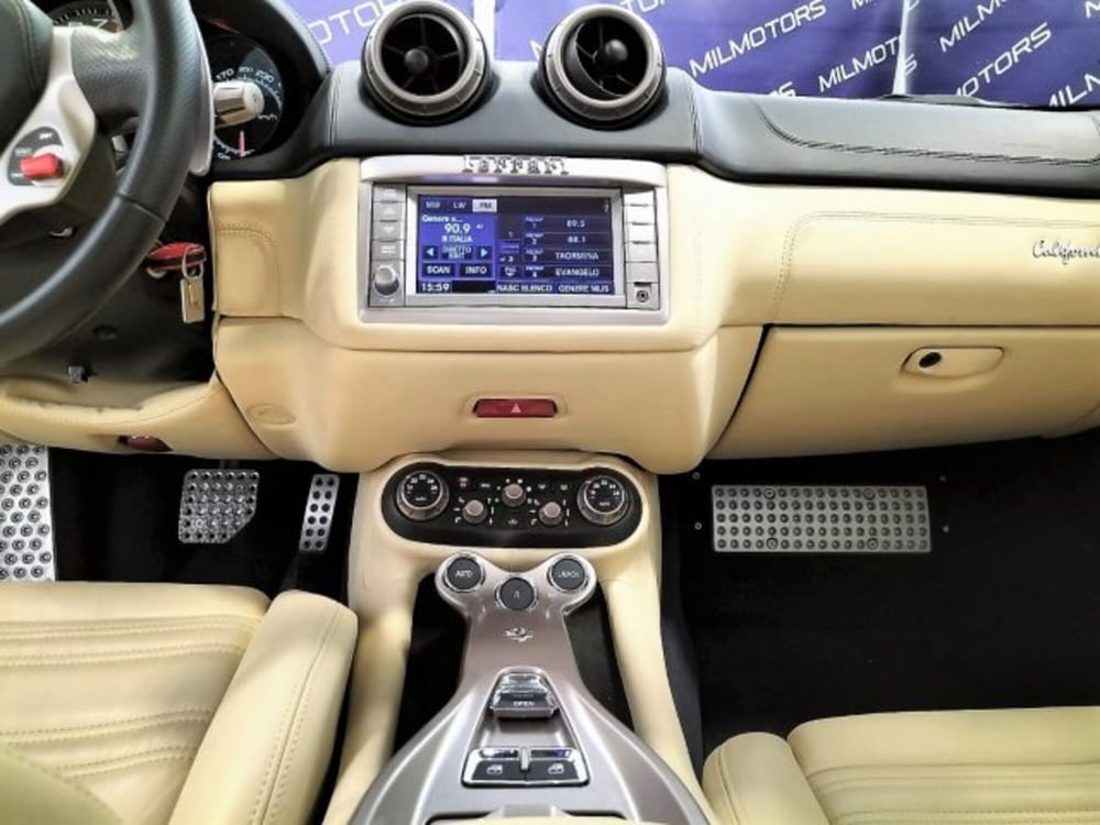 Ferrari California Spider usata a Messina (15)