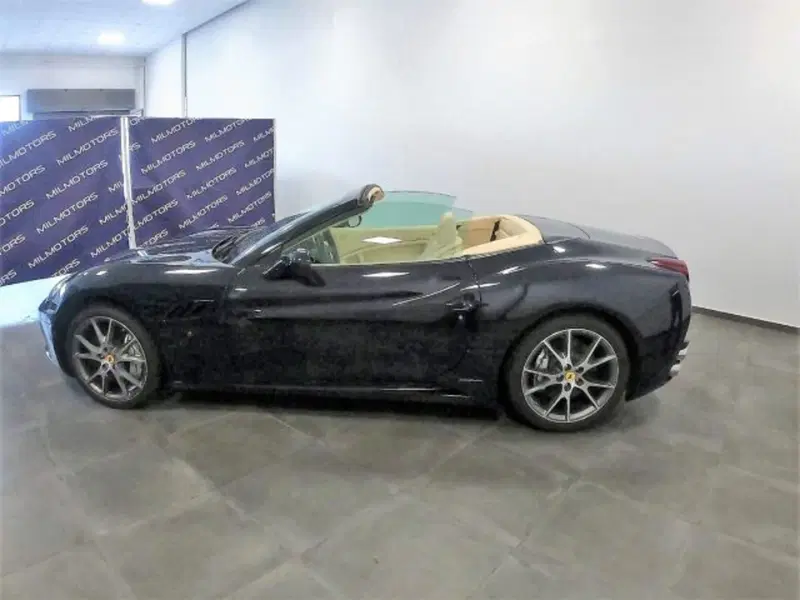 Ferrari California Spider usata a Messina (9)