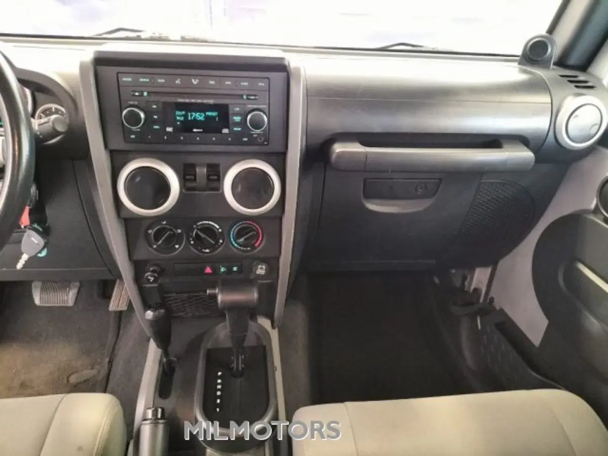 Jeep Wrangler usata a Messina (16)