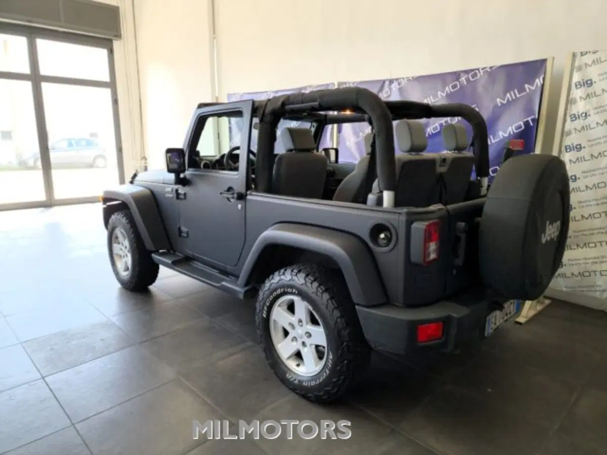 Jeep Wrangler usata a Messina (9)