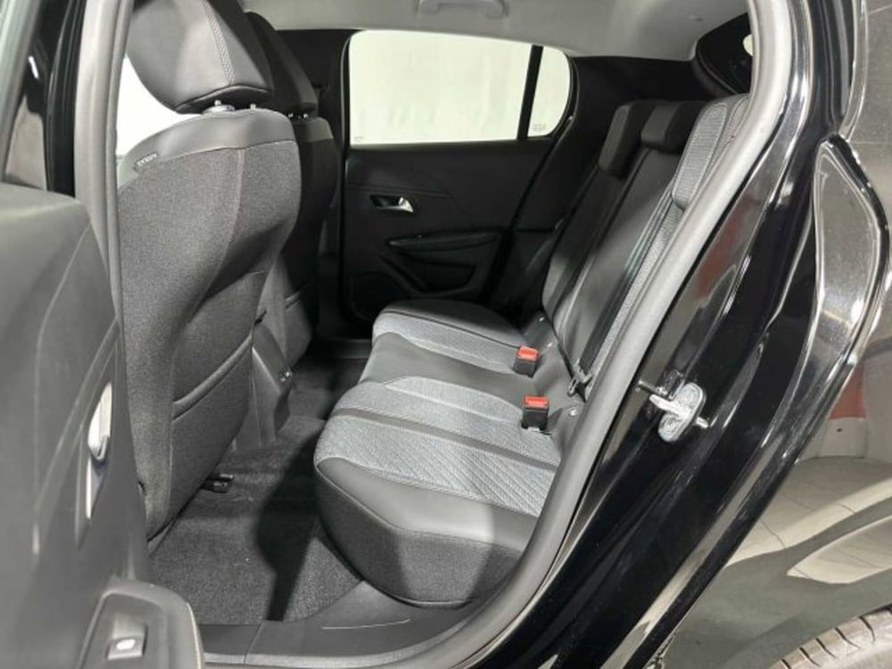 Peugeot 208 nuova a Sondrio (11)