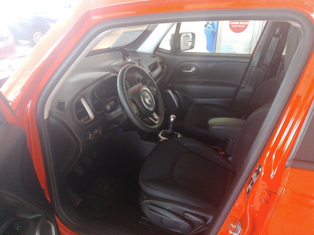 Jeep Renegade usata a Lecce (17)
