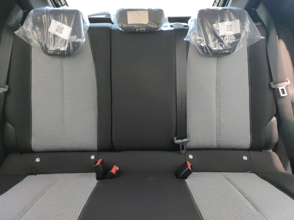 Opel Corsa nuova a Teramo (13)